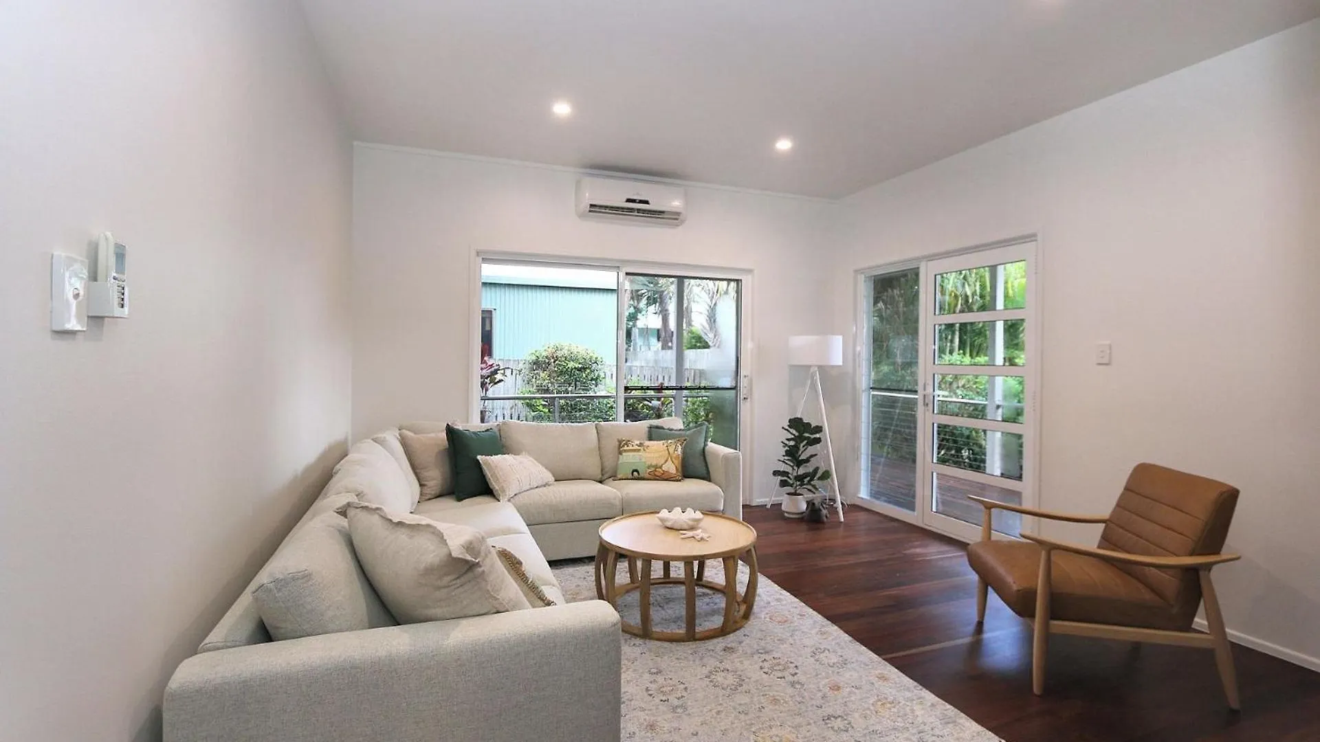 6 Dooley Street Bargara Villa 0*,