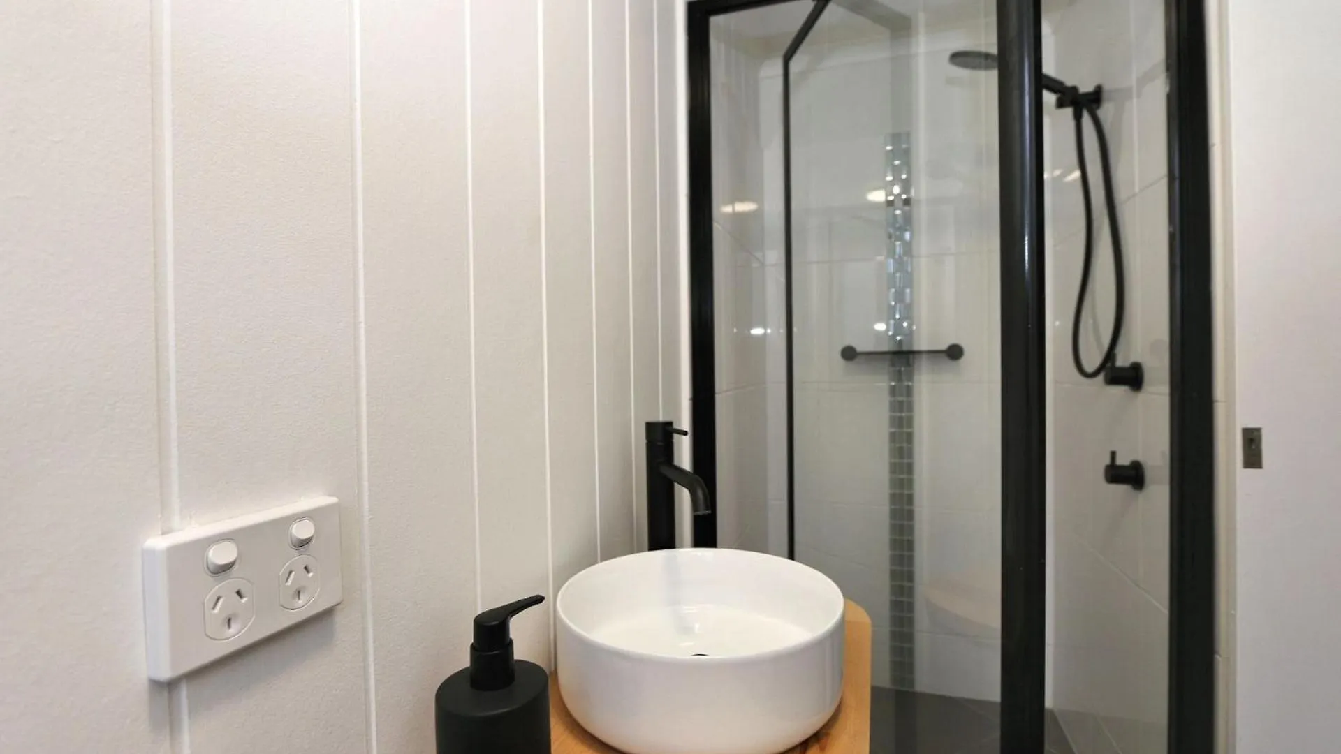 6 Dooley Street Bargara Villa Australia