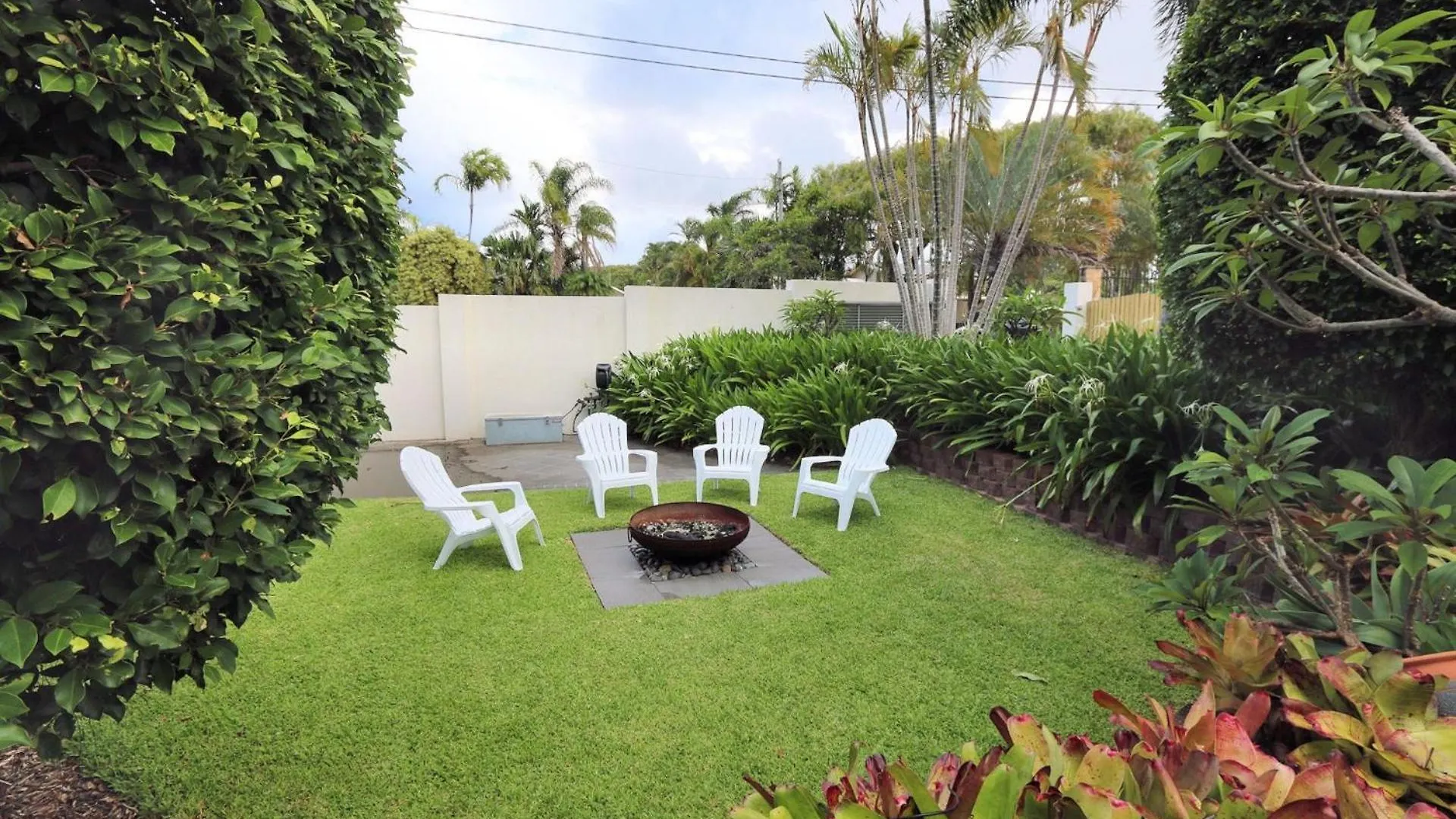6 Dooley Street Bargara Villa 0*,